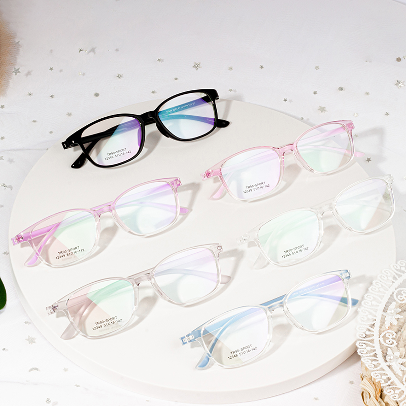 bingkai kacamata populer untuk wanita