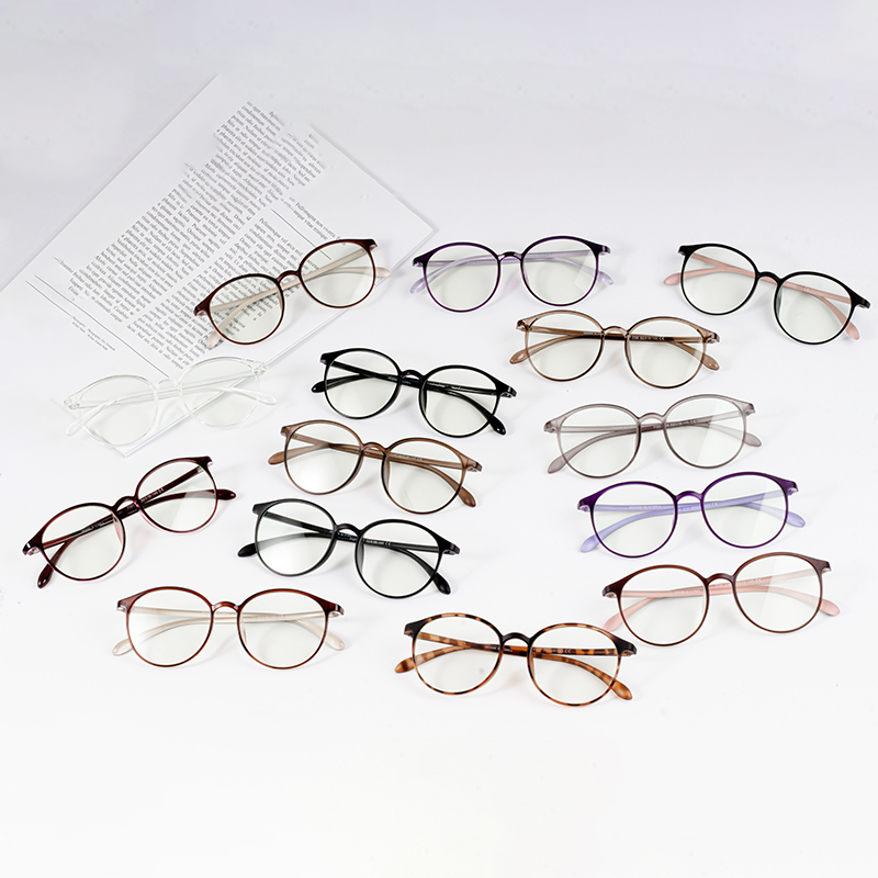 إطارات النظارات الشعبية