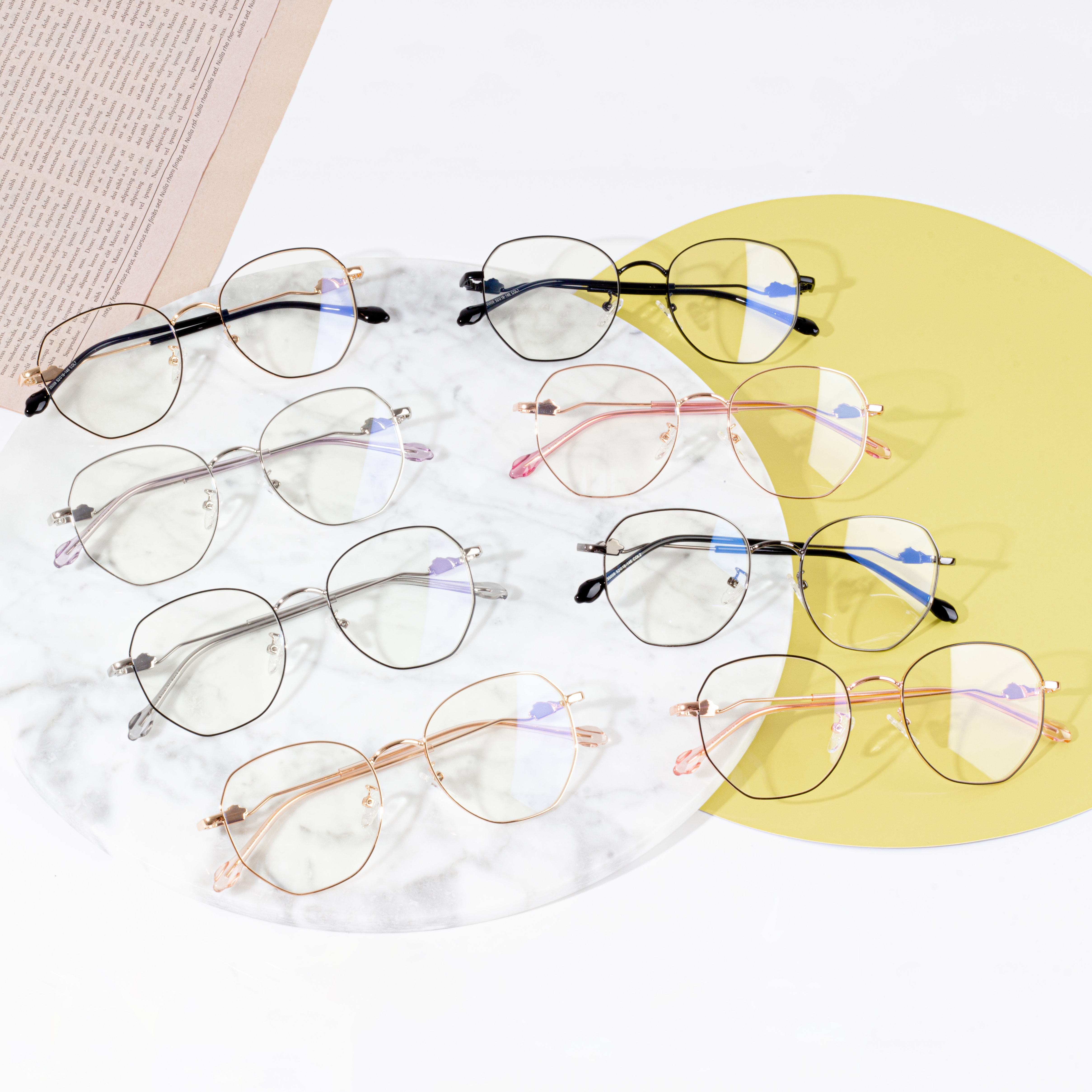 regolazione delle montature degli occhiali