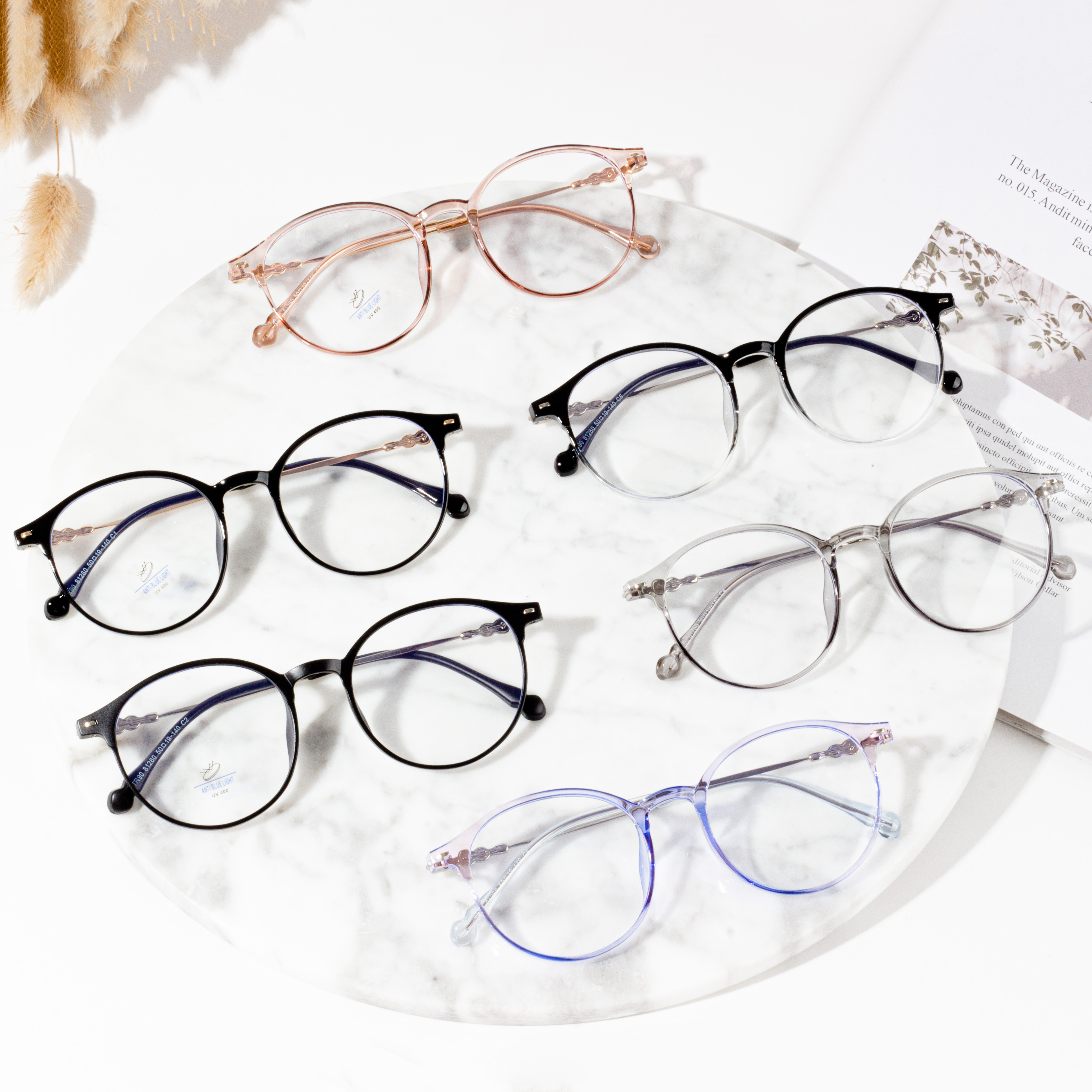 nove monturas de lentes west