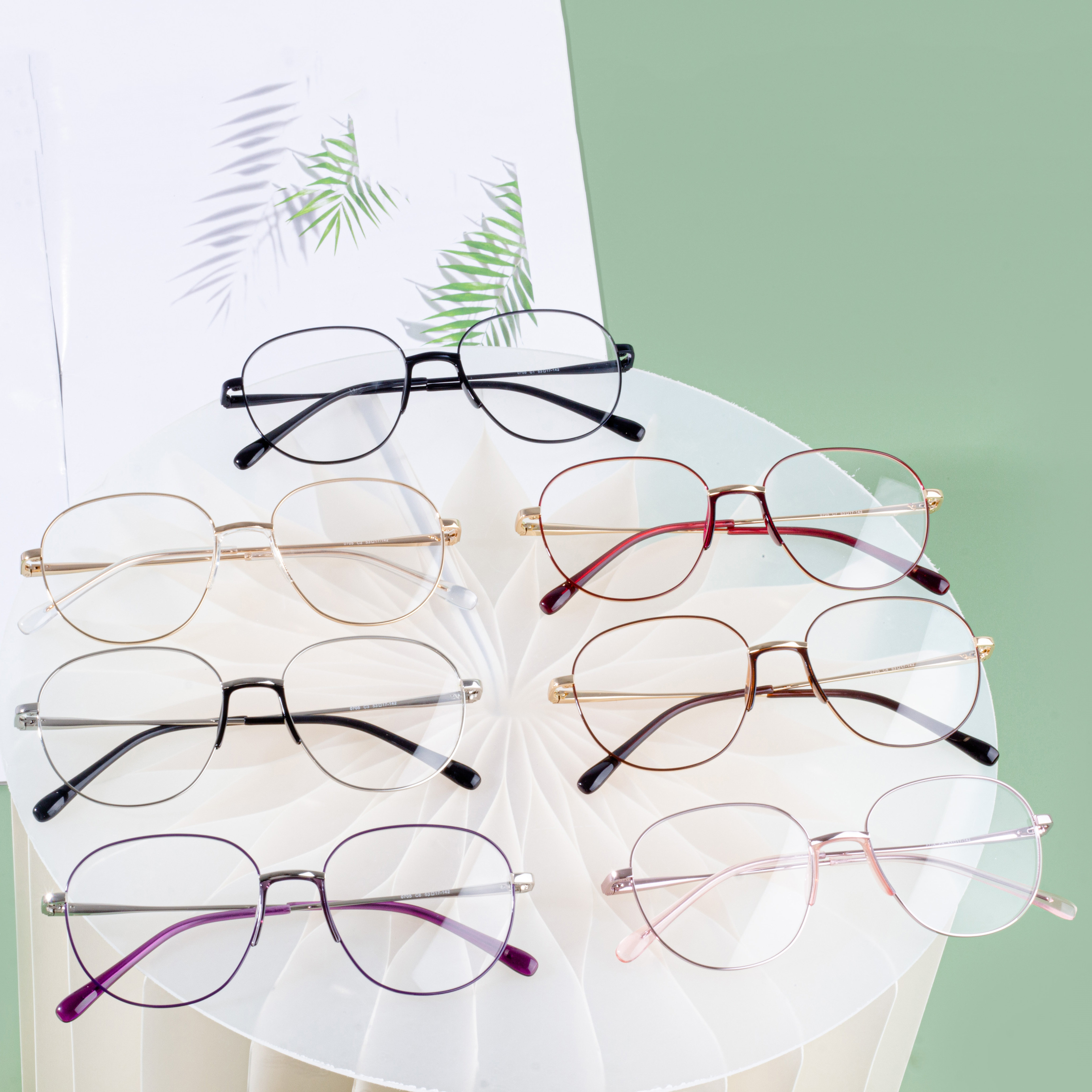 pambabaeng designer eyeglass frames