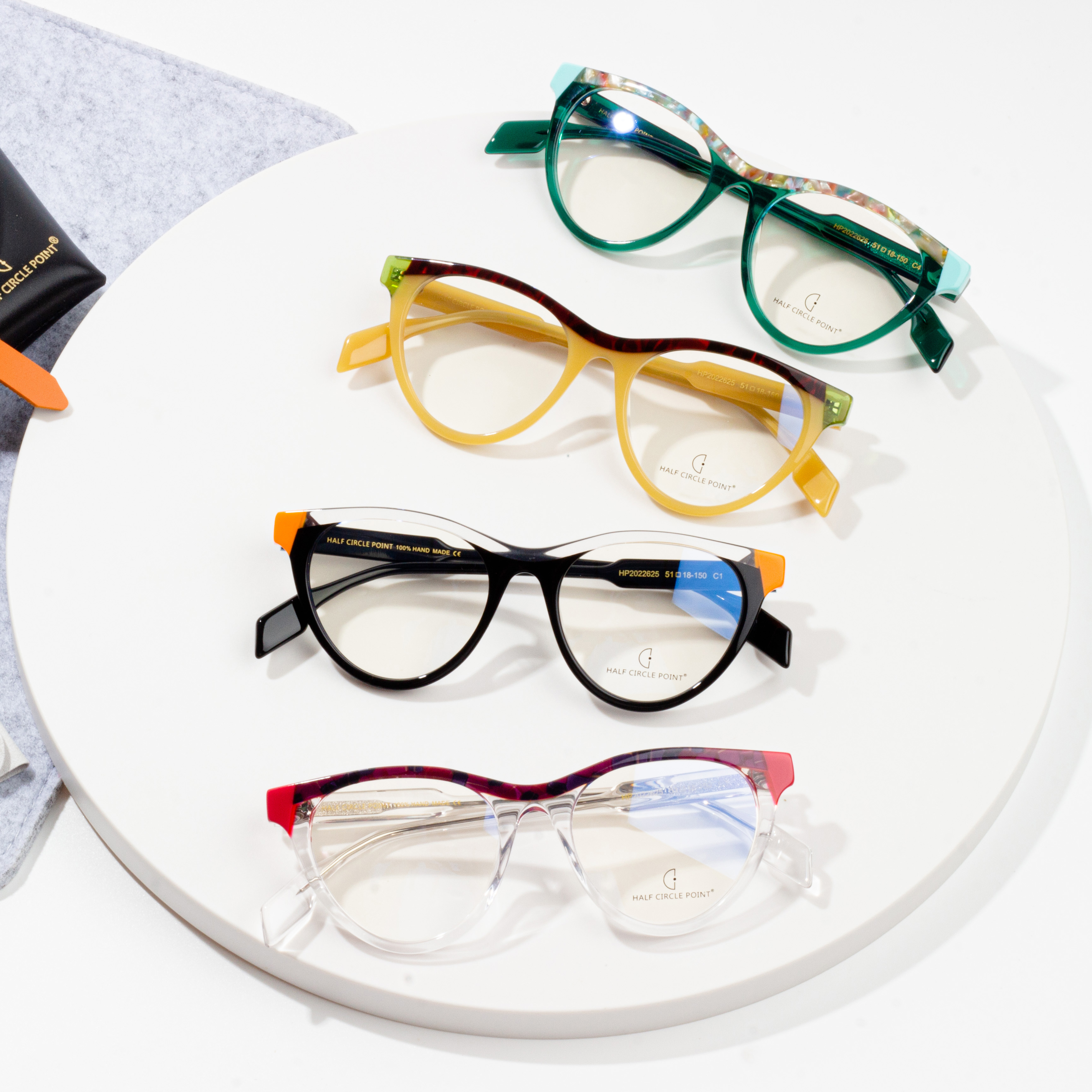 إطارات النظارات البصرية الحديثة