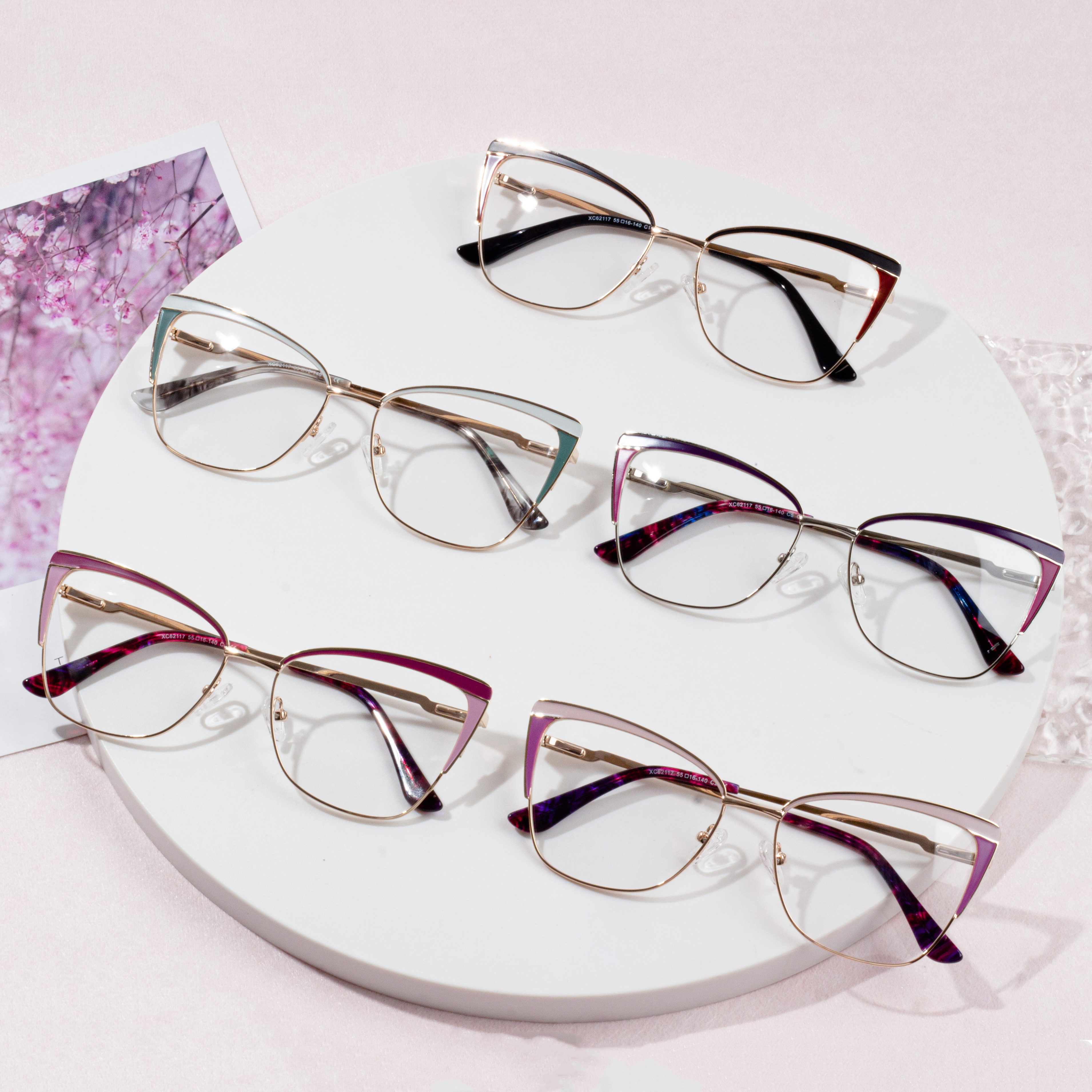 rôzne typy okuliarových rámov