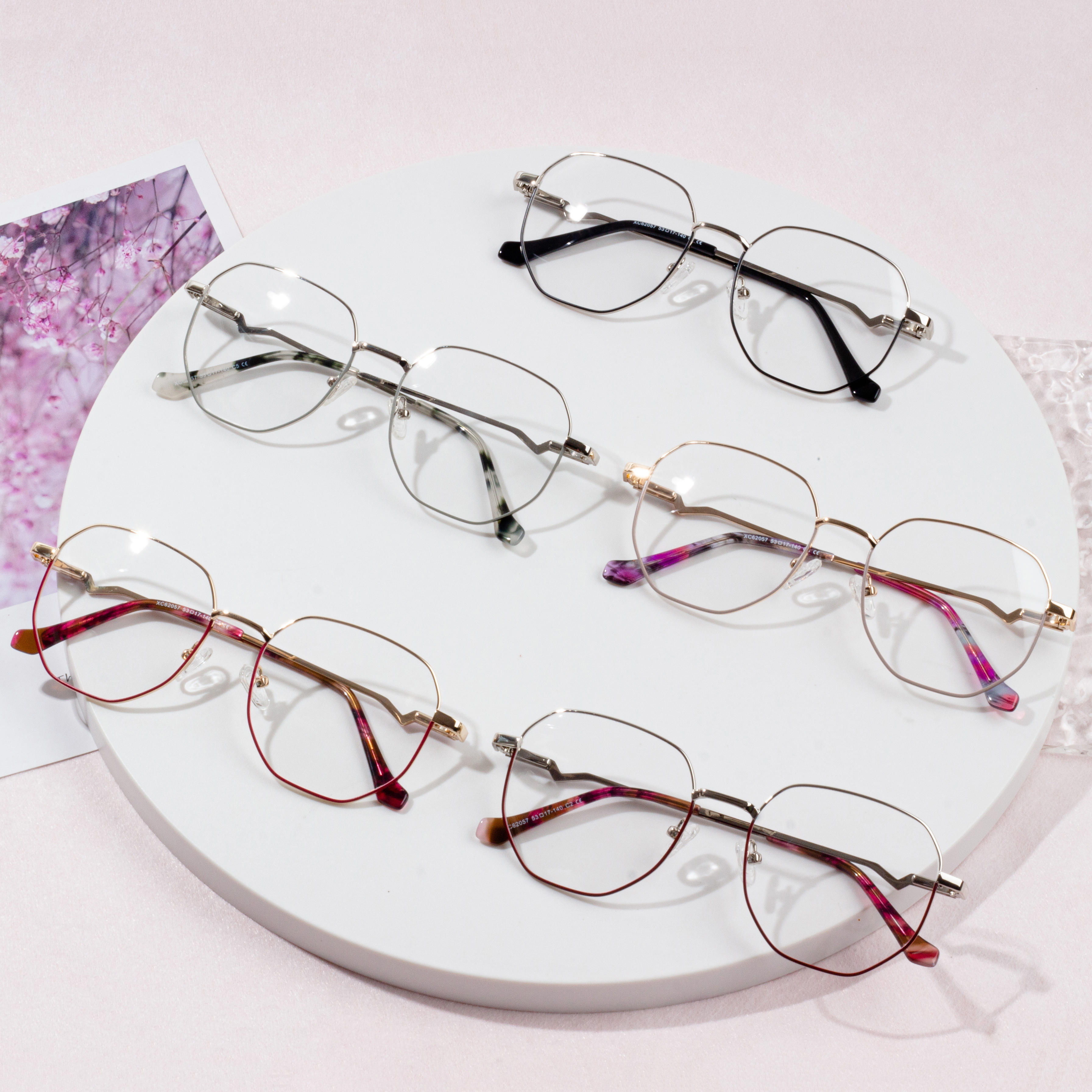 montures d'ulleres petites