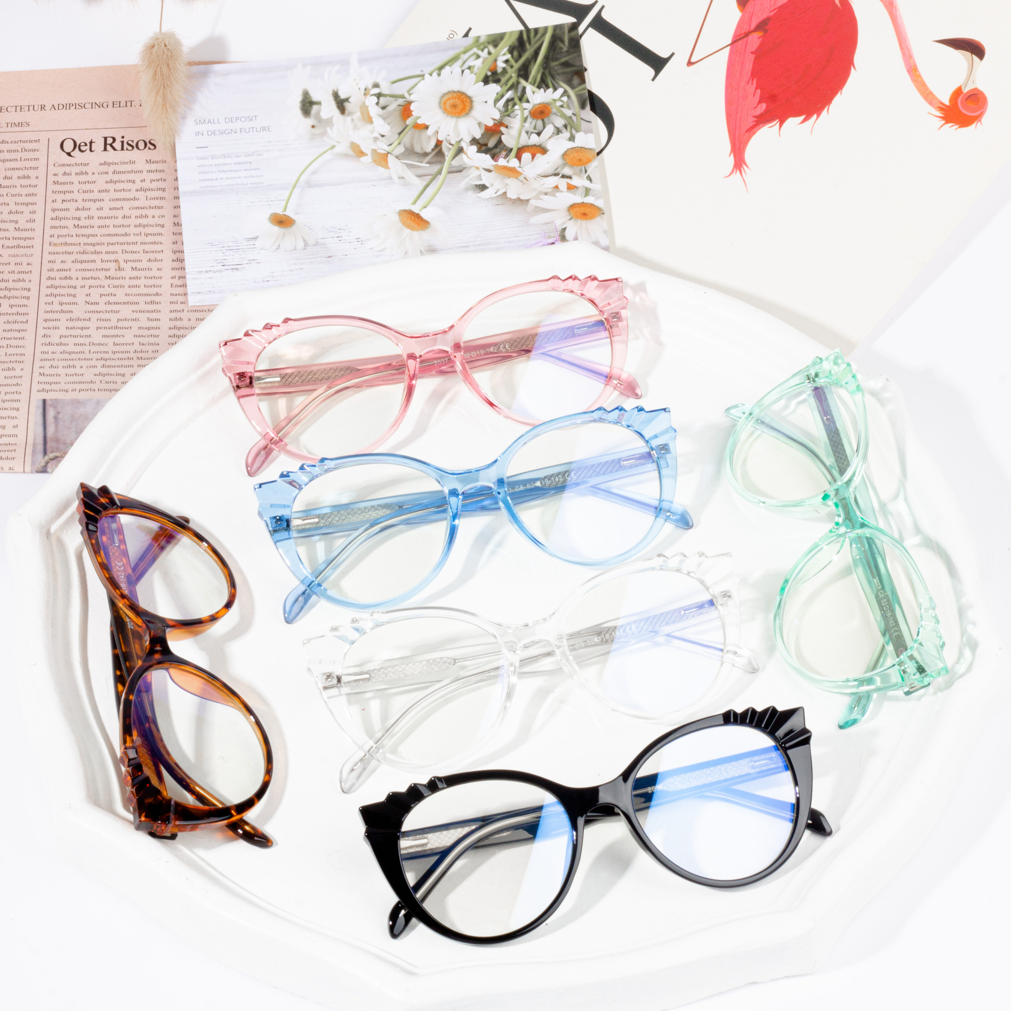 ženski ddesigner okviri za naočale