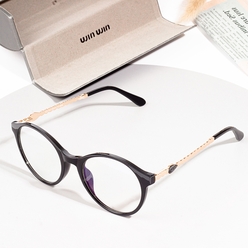 marcos de anteojos de diseñador para mujer