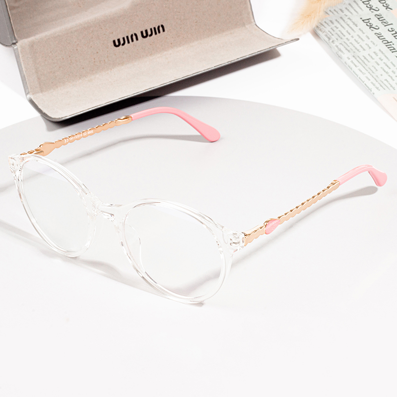 ženski dizajnerski okviri za naočale