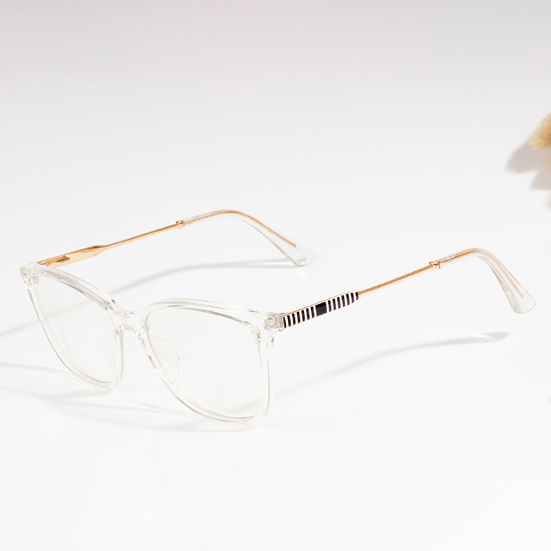 Bunte Brillenfassungen für Frauen