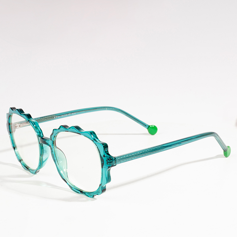 designer brilleinnfatninger for kvinner
